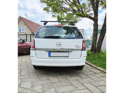 OPEL ASTRA H Caravan 1.6 Cosmo Easytronic