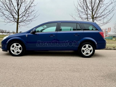 OPEL ASTRA H Caravan 1.7 CDTI 111 Years TELJESEN GYÁRI FÉNYEZÉS!!!NAVIGÁCIÓ.ÜLÉSFŰTÉS.STB !VALÓS IGAZOLHATÓ Km!!!