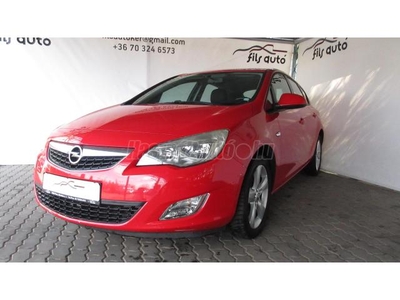 OPEL ASTRA J 1.4 T Cosmo (Automata) AUTOMATA!VEZETETT SZERVÍZKÖNYV!!