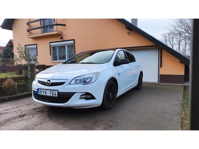 OPEL ASTRA J 1.4 T Selection