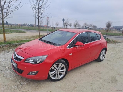 OPEL ASTRA J 1.6 T Cosmo