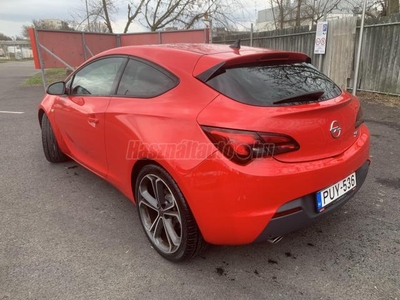 OPEL ASTRA J GTC 1.4 T Sport