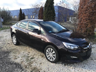 OPEL ASTRA J Sedan 1.6 CDTI Start-Stop Selection