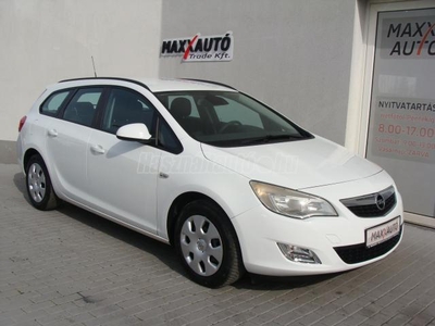 OPEL ASTRA J Sports Tourer 1.6 Enjoy