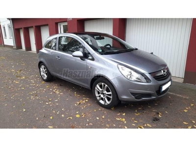 OPEL CORSA D 1.0 Essentia Napfénytető