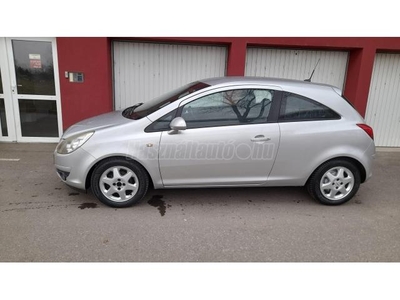 OPEL CORSA D 1.2 Cosmo Tempomat..navigáció