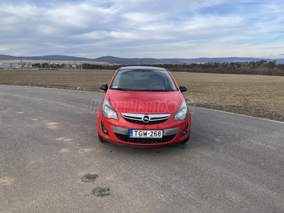 OPEL CORSA D 1.4 Color Edition