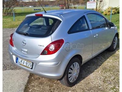 OPEL CORSA D 1.4 Cosmo