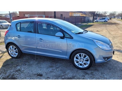 OPEL CORSA D 1.4 Cosmo