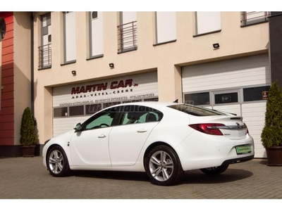 OPEL INSIGNIA 2.0 CDTI Sport (Automata) Eredeti Magyar Autó + Magasan Felszerelt + Vez. Szervízkönyv + 2X-s GARANCIA !!