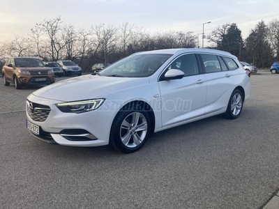 OPEL INSIGNIA Sports Tourer 1.6 CDTI Business Innovation Start Stop (Automata) MAGYARORSZÁGI ! SZERVIZKÖNYV! GYÖNGYHÁZ FEHÉR METÁL!