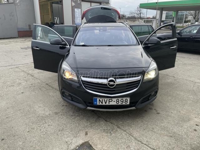 OPEL INSIGNIA Sports Tourer 2.0 CDTI AWD COUNTRY (Automata)