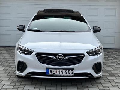 OPEL INSIGNIA Sports Tourer 2.0 CDTI AWD GSi Start Stop (Automata) Bi-turbo.4x4.Head up.F1.Bose.Kamera.Panoráma.Táv.tempomat.20coll.Gyöngyház