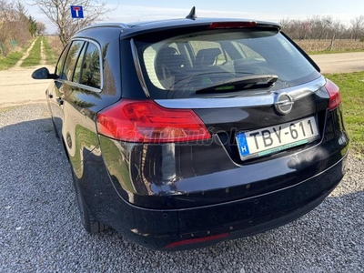 OPEL INSIGNIA Sports Tourer 2.0 CDTI Cosmo