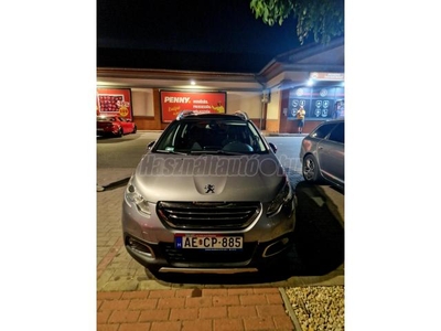 PEUGEOT 2008 1.2 PureTech Style