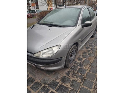 PEUGEOT 206 1.4 Color Line