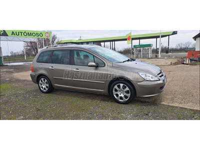 PEUGEOT 307 SW 2.0 HDi Premium