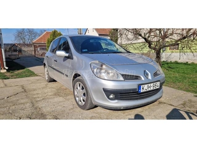 RENAULT CLIO 1.5 dCi Dynamique