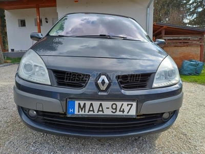 RENAULT GRAND SCENIC Scénic 2.0 dCi Privilege