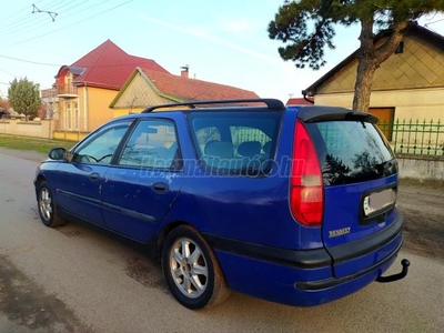 RENAULT LAGUNA 1.8 RN