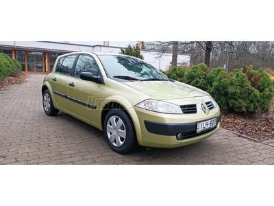 RENAULT MEGANE 1.4 Authentique Plus