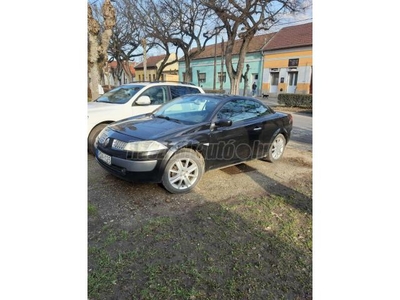 RENAULT MEGANE CC 1.9 dCi Dynamique