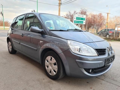 RENAULT SCENIC Grand Scénic 1.6 16V Dynamique Sérmentes.végig vez.szervkönyv.klíma.ülésfűtés. 4el.ablak.dupla napfénytető