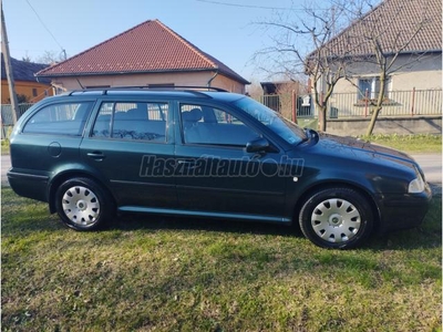 SKODA OCTAVIA 1.6 Ambiente