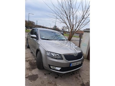 SKODA OCTAVIA 1.6 CR Tdi Ambition