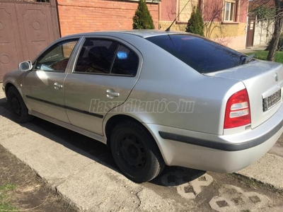 SKODA OCTAVIA 1.6 Elegance