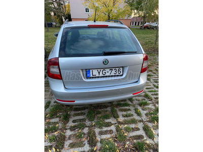 SKODA OCTAVIA Combi 2.0 TDI Elegance DSG