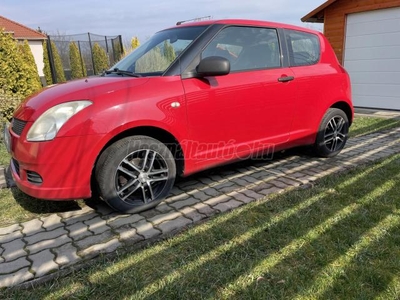 SUZUKI SWIFT 1.3 GC