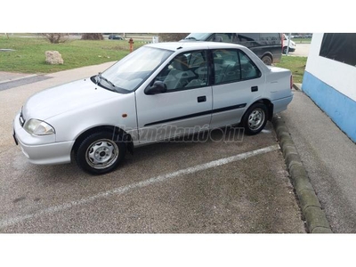 SUZUKI SWIFT Sedan 1.3 16V GLX