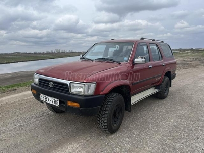 TOYOTA 4 RUNNER 2.4 TD