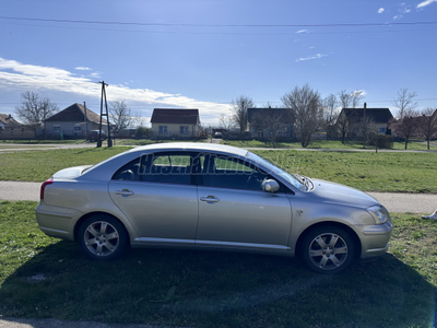 TOYOTA AVENSIS 2.0 D-4D