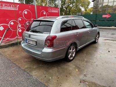 TOYOTA AVENSIS Wagon 2.2 DCAT Premium Active Nagy Navi! BŐR! Bi-Xenon!