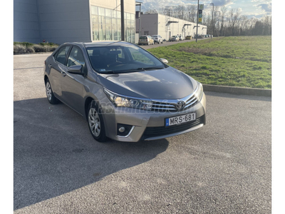 TOYOTA COROLLA Sedan 1.6 Active