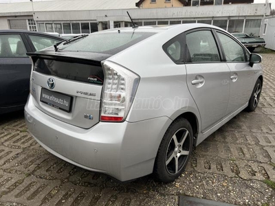 TOYOTA PRIUS 1.8 HSD Sol NAVI (Automata) 2009 - led fényszóró - navi - kamera - első/hátsó radar - friss szerviz!