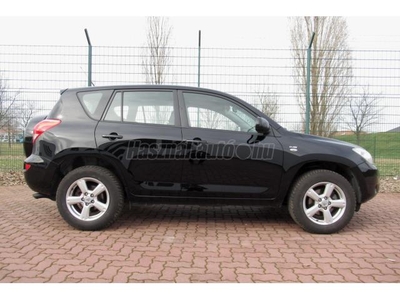 TOYOTA RAV 4 Rav4 2.2 D-4D 4x4 Sol