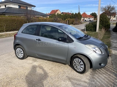 TOYOTA YARIS 1.3 Sol AC