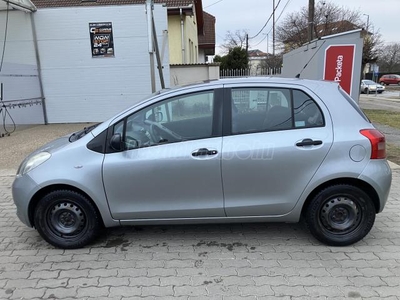 TOYOTA YARIS 1.3 Sol