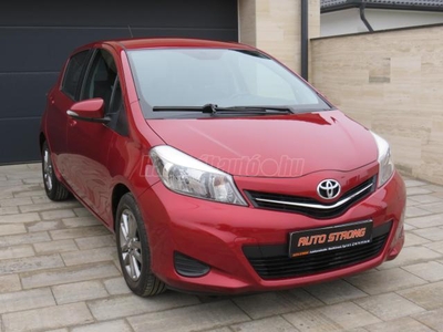 TOYOTA YARIS 1.33 Active 1. Tulajdonos ! Gyári fényezés ! Tolatókamera !