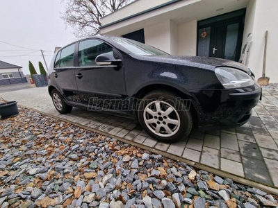 VOLKSWAGEN GOLF V 1.9 PD TDI Trendline