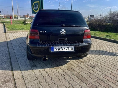 VOLKSWAGEN GOLF VI