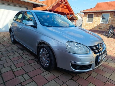 VOLKSWAGEN JETTA V 1.9 PD TDI Trendline