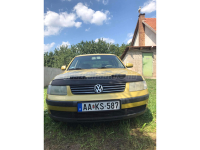 VOLKSWAGEN PASSAT V Variant 1.6 Comfortline