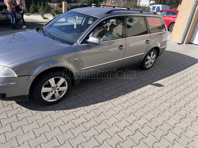 VOLKSWAGEN PASSAT V Variant 1.9 PD TDI Highline B5.5