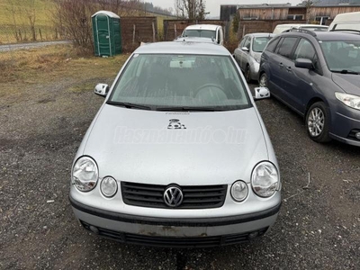 VOLKSWAGEN POLO IV 1.4 75 16V Highline