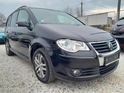 VOLKSWAGEN TOURAN 1.9 PD TDi Highline 7 fő!