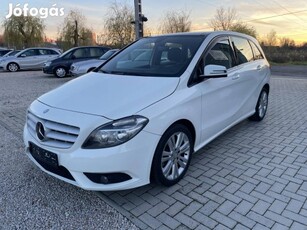 Mercedes-Benz B 200 CDI Blueefficiency (Automat...